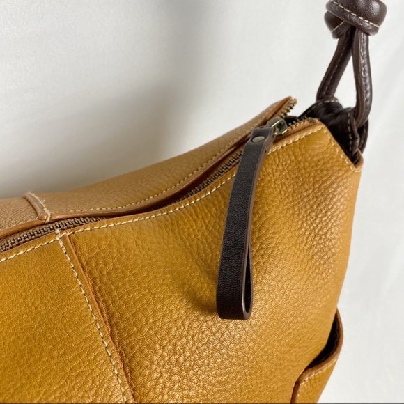 Sundance Leather Slouch Zip Top Tote - Picture 8 of 11